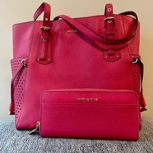 Hot Pink Michael Kors Tote and Matching Wallet Set (Gently Used)